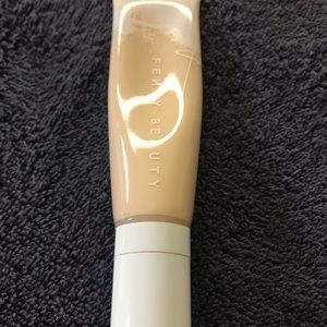 FENTY Pro Filt’r Hydrating Longwear Foundation